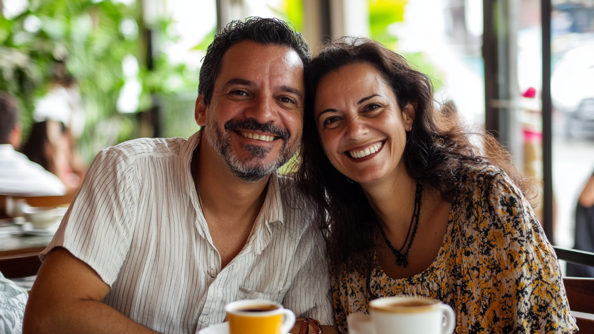 John and Maria from London enjoying coffee in São Paulo’s Vila Madalena neighborhood