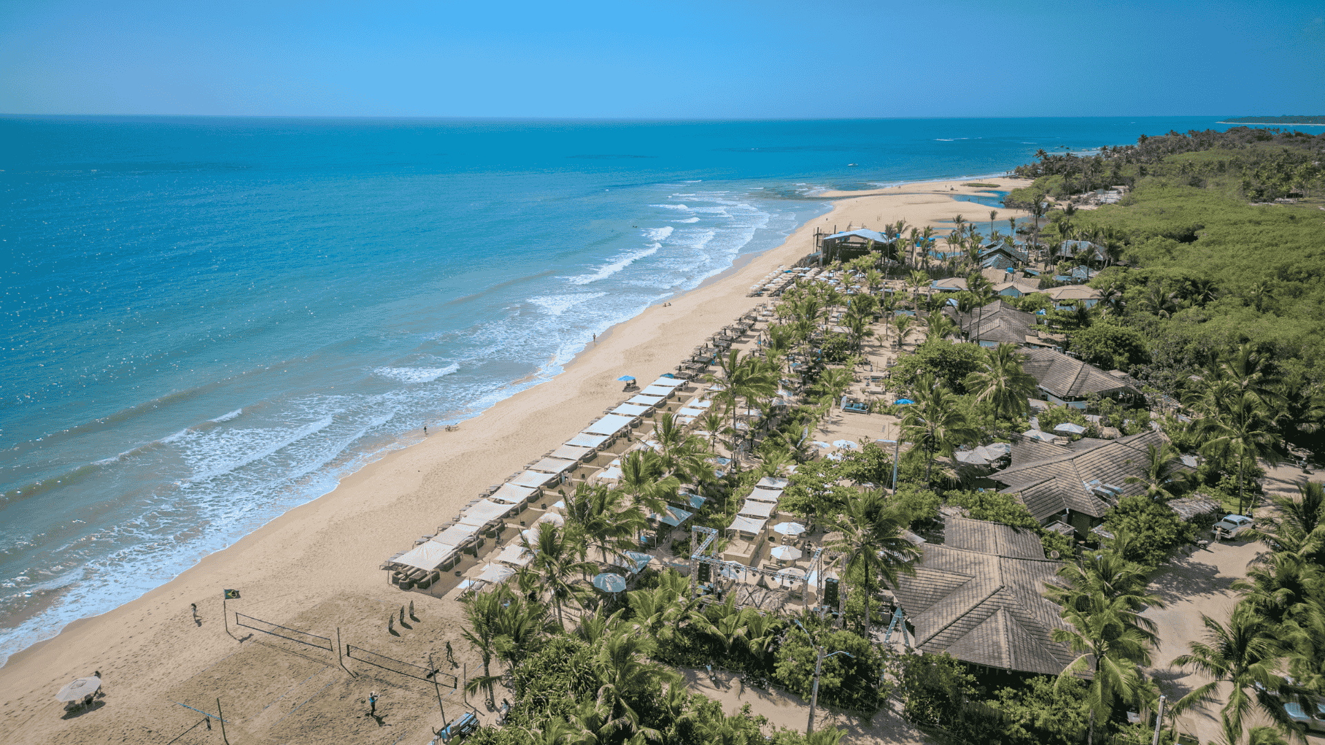 Aerial view of Nativos beach | Photo by: Janderson Saturnino