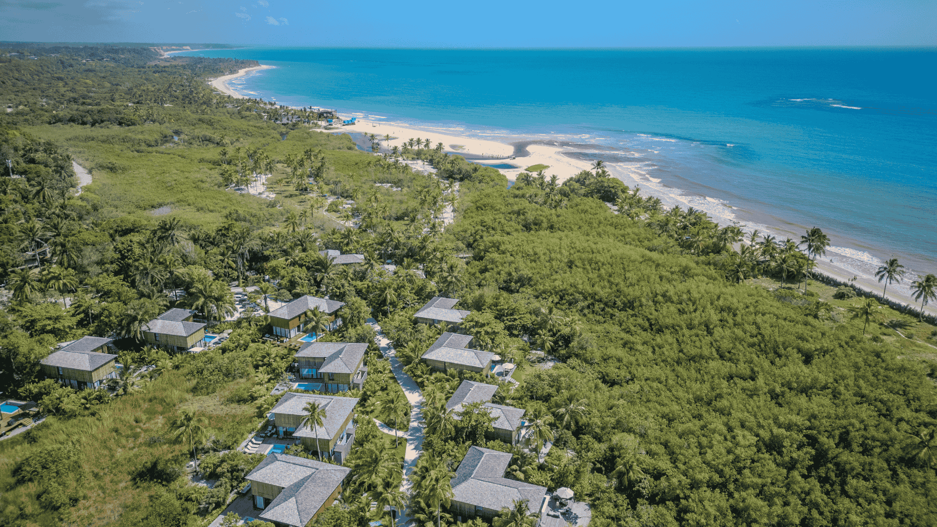 Houses near the beach in Trancoso | Photo by: Janderson Saturnino
