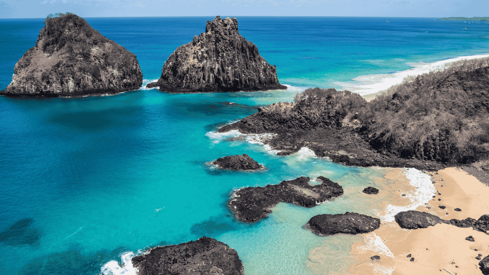 Morro Dois Irmãos in Fernando de Noronha_Camila Saunier International Realty