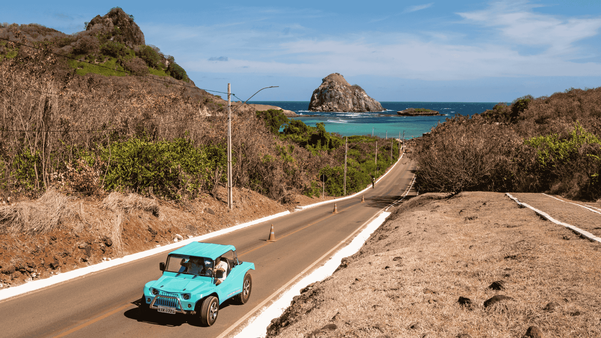 Scenic route in Fernando de Noronha_Camila Saunier International Realty