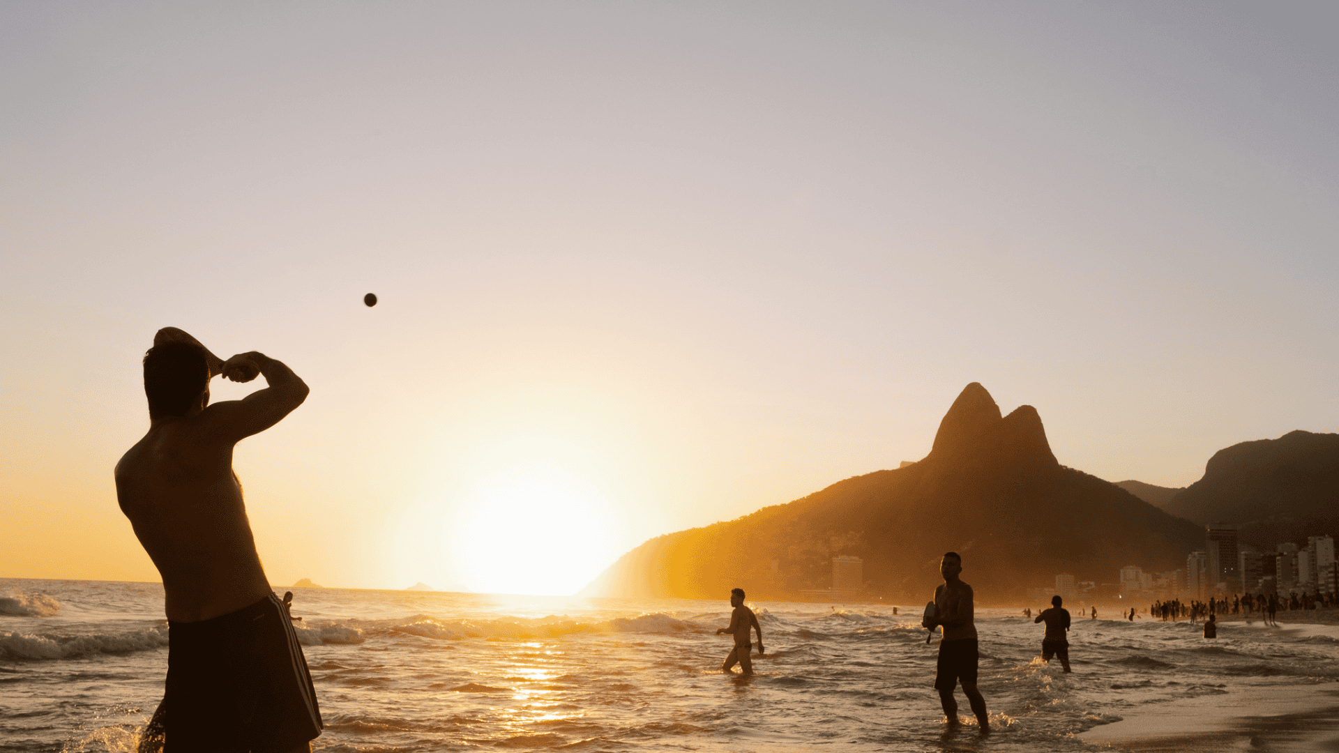 Active beachfront lifestyle for relocation in Ipanema